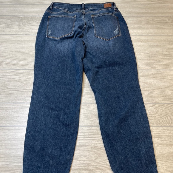 Judy Blue JB82251DK Relaxed Fit Straight Leg Stretch Jeans Women’s Size 14W - Picture 3 of 12